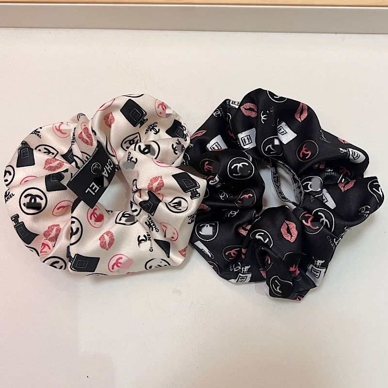 Chanel ヘアゴムハイブランド