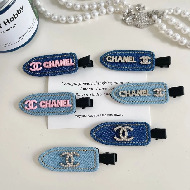 ブランド Chanel ヘアクリップ 女性