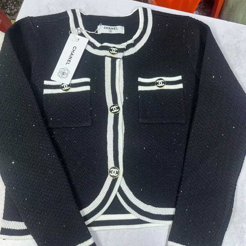 Chanelエレガントカーディガンレディース