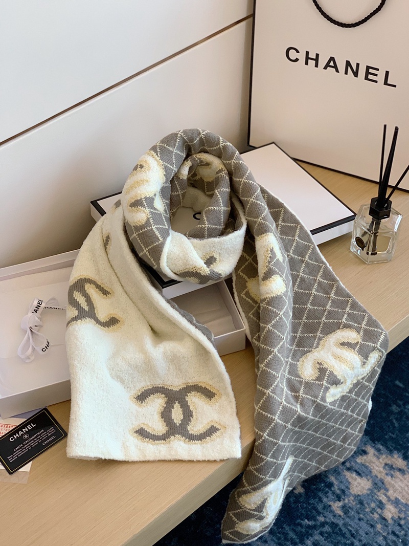  Chanel 防寒マフラー