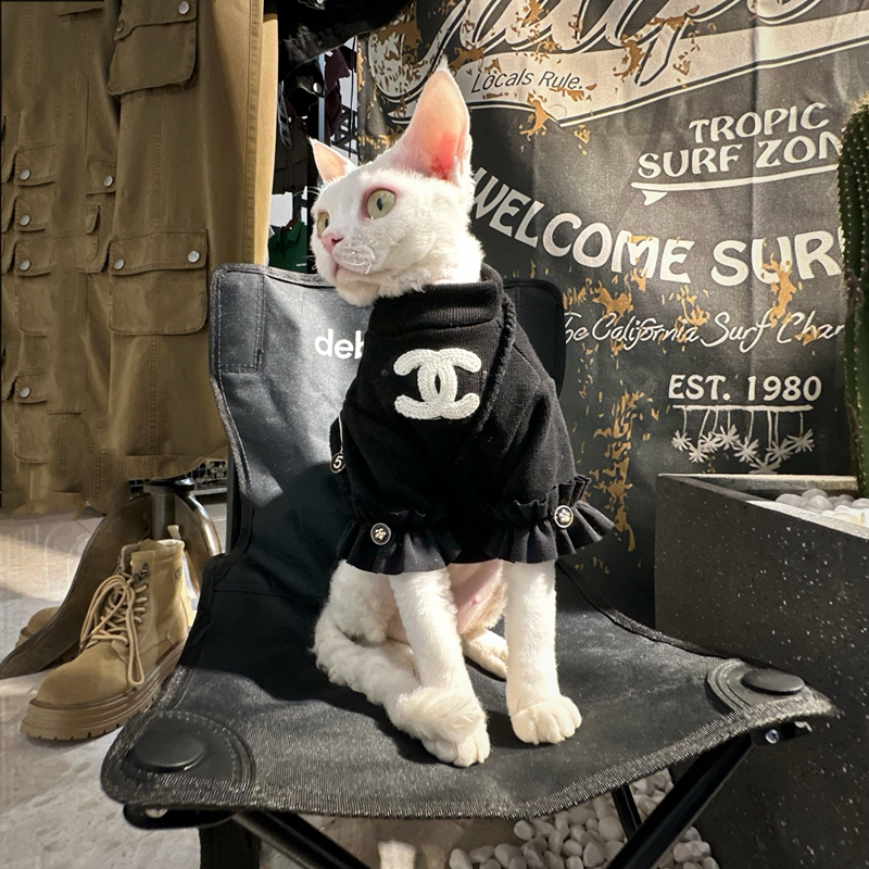 Chanel 子犬ウェア 暖かい