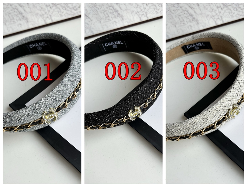 シャネルヘアターバン女性