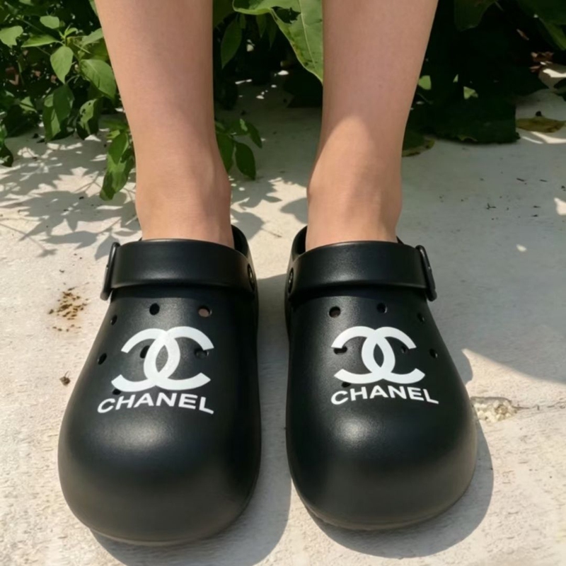 Chanel 韓国サボサンダル