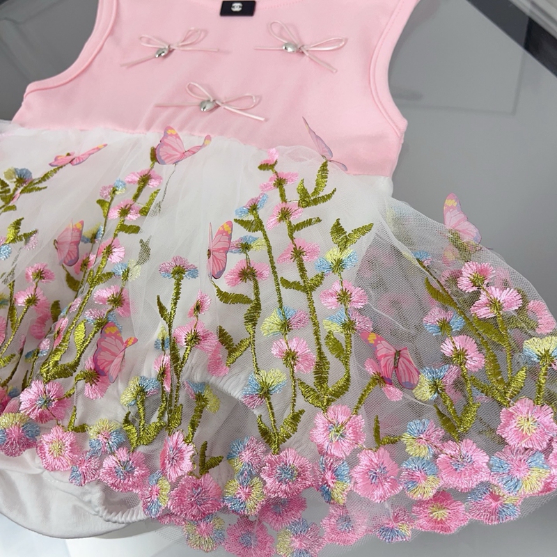 Chanel赤ちゃん服ロンパース