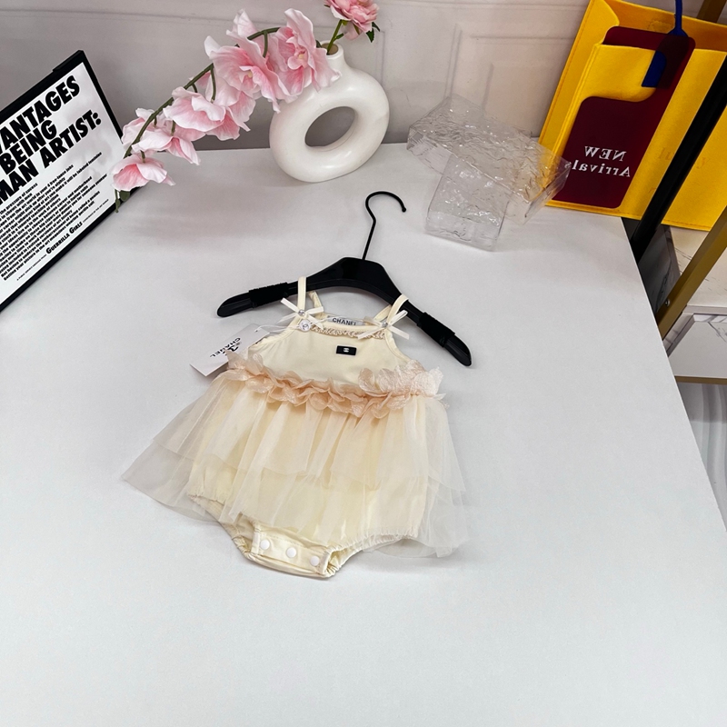 Chanel赤ちゃんボディシャツ