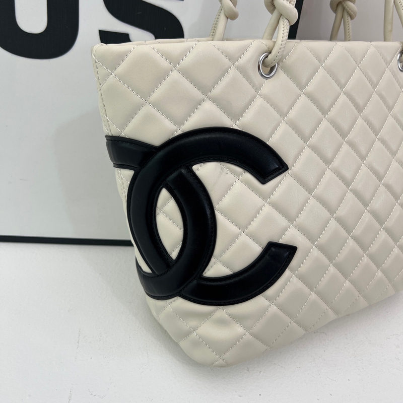Chanelトートバッグレディース