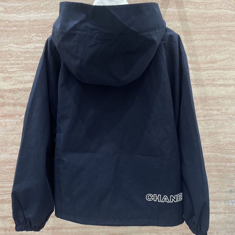 Chanel ウインドブレーカー レディース