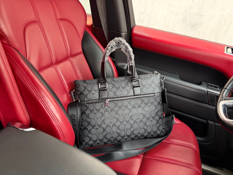 コーチ肩掛けバッグブランド男女兼用