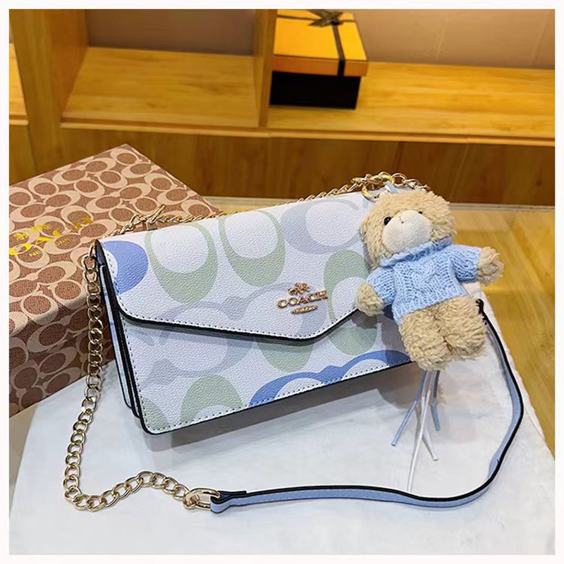 Coach斜め掛けカバンハイブランド