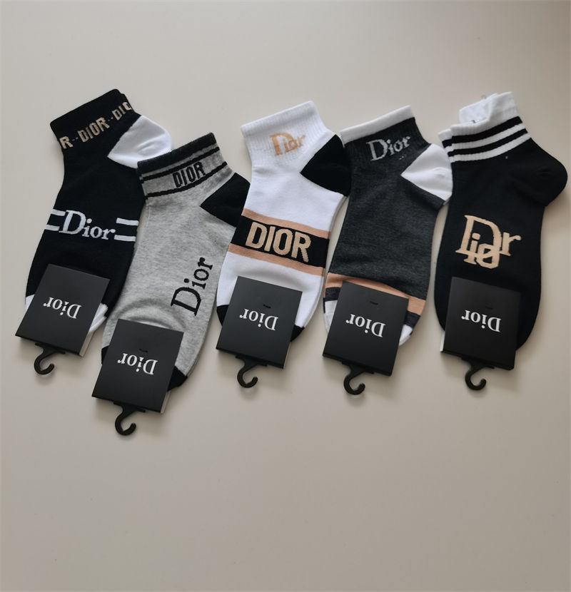 Dior レディース向け 靴下 かわいい