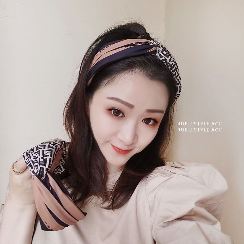 ヘアアクセサリーハイブランド