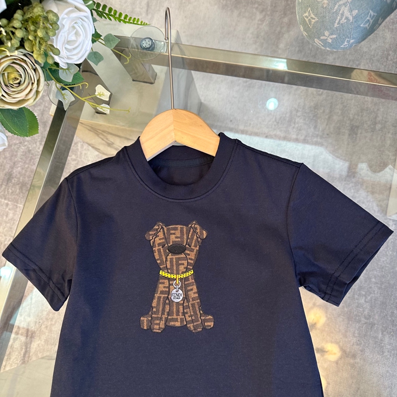 ブランドFendi キッズtシャツ上着