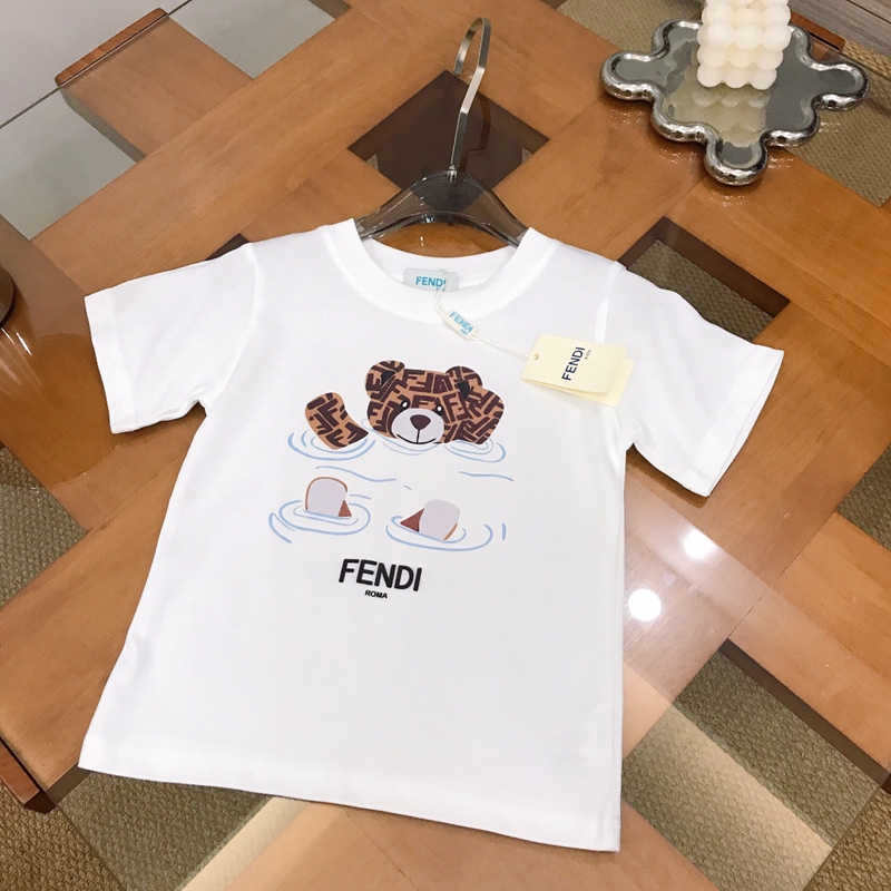 フェンディ半袖tシャツ偽物レディース