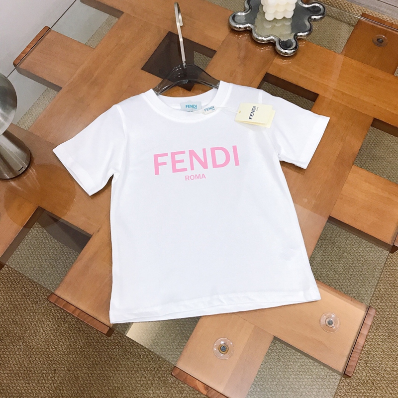 ブランドFendi半袖Tシャツカットソー