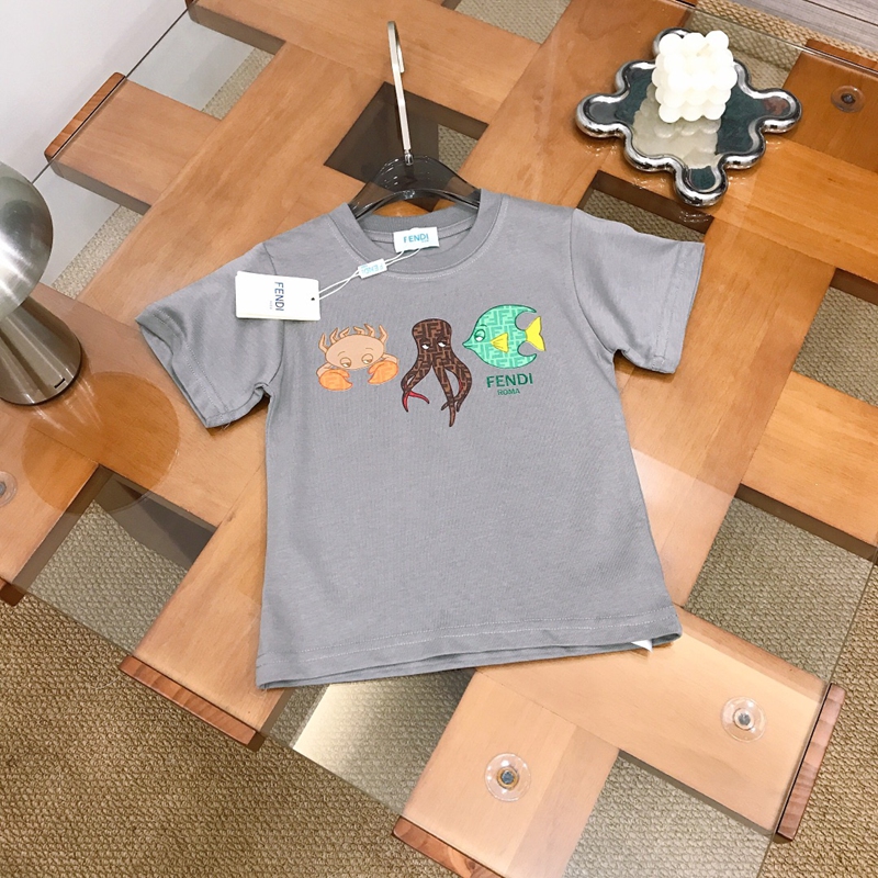 ハイブランドFendi半袖Tシャツ