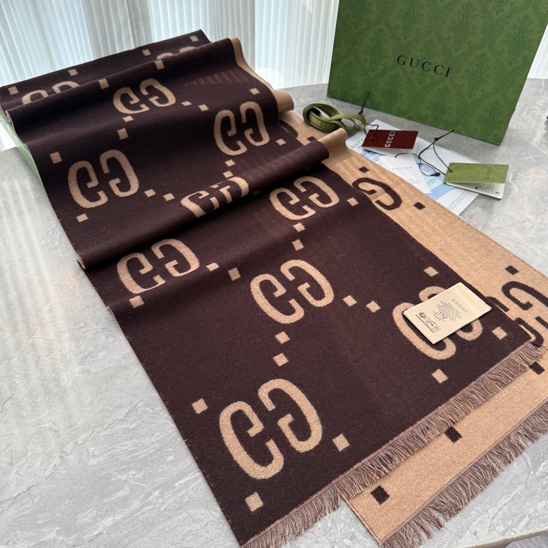 ブランドリバーシブルマフラー 肩掛け