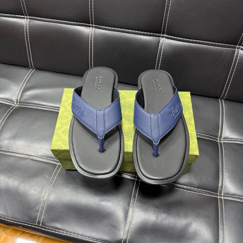 GGレザーサンダル夏履きやすい