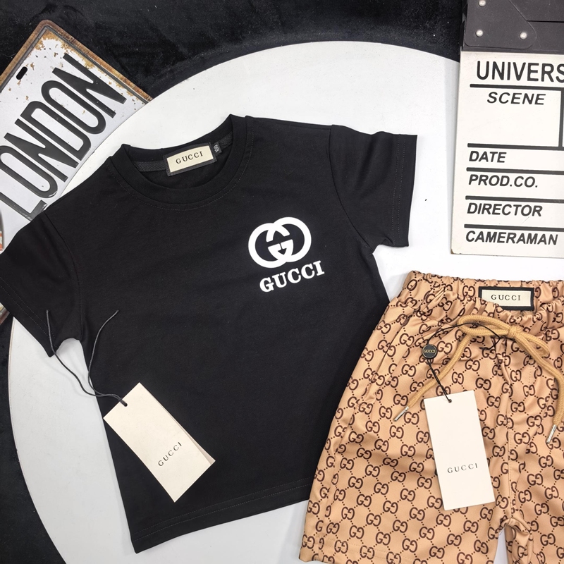 ggブランド子供服セットアップ
