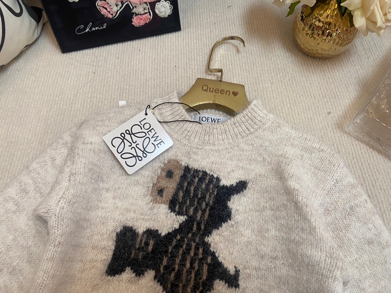 ブランドLOEWE子供ニット上着