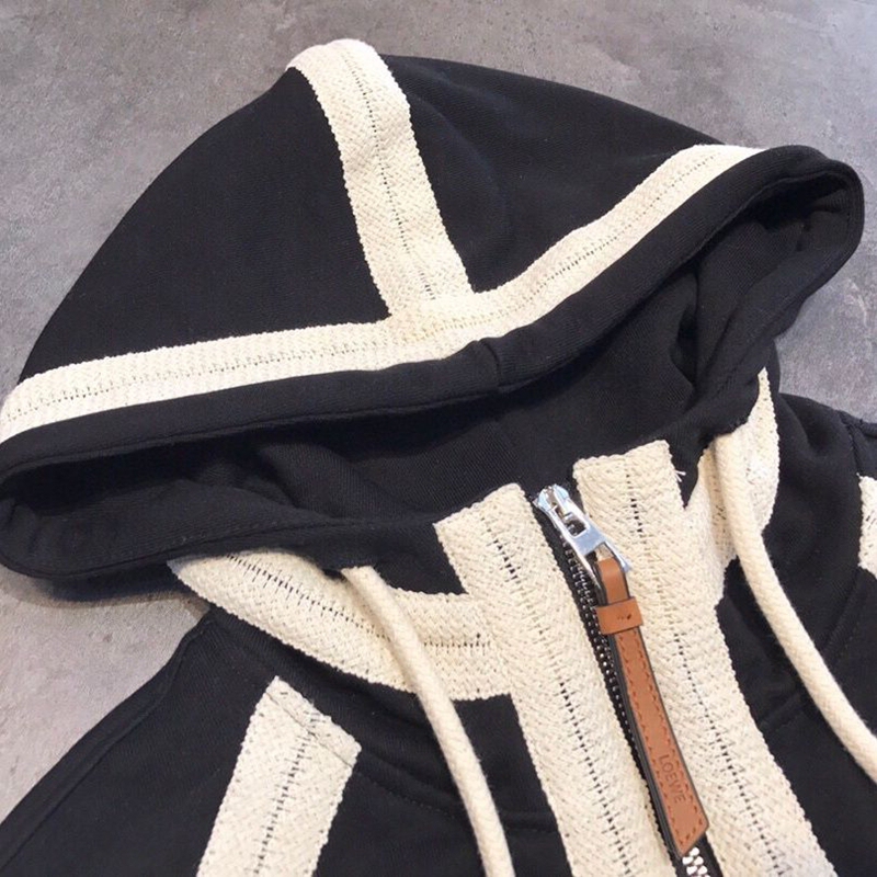 LOEWEオーバーサイズパーカー