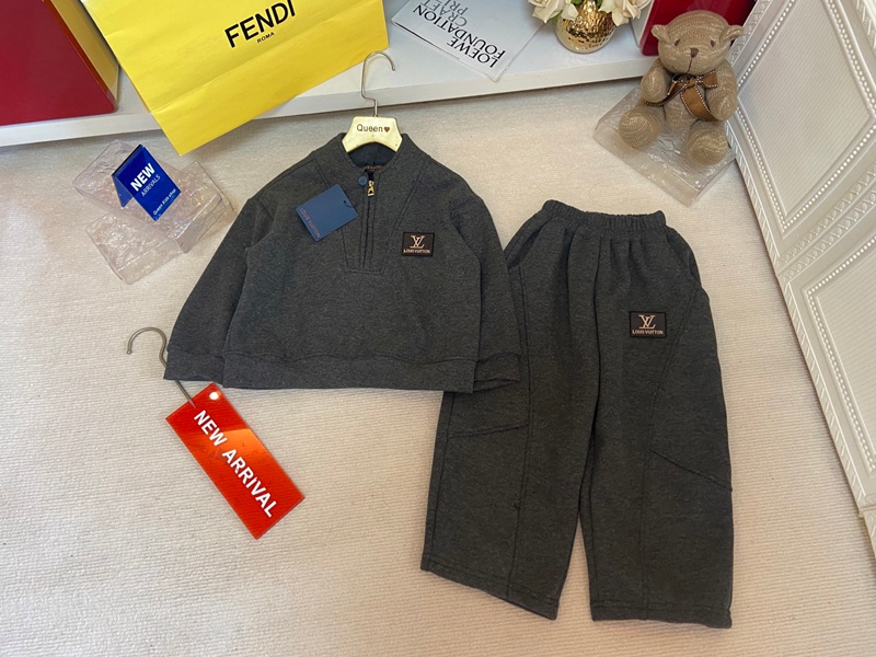 ハイブランドLv 子供セットアップ