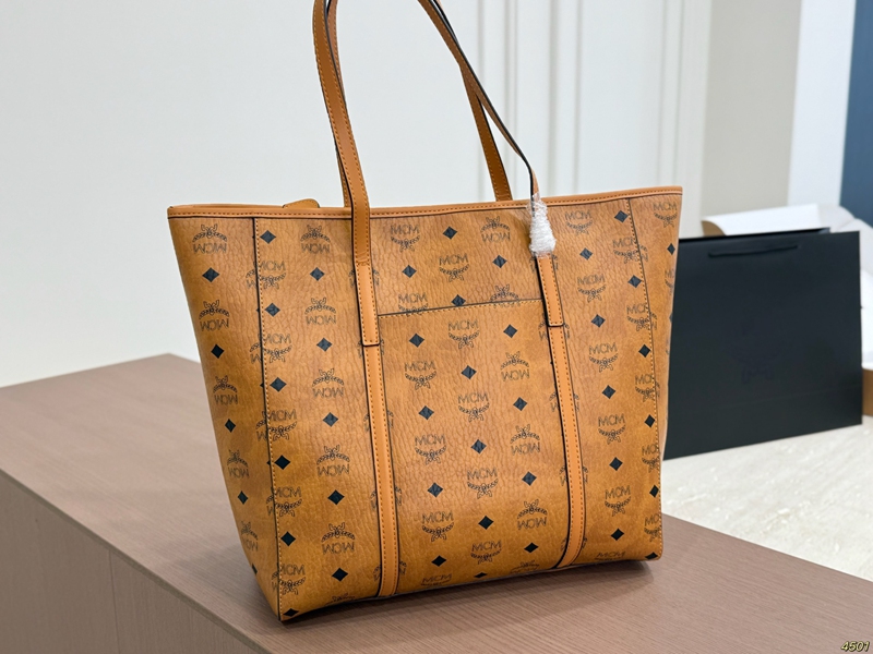 エムシーエムトートバッグ