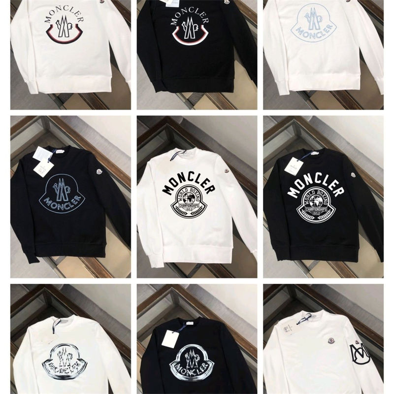 Moncler オーバーサイズパーカー