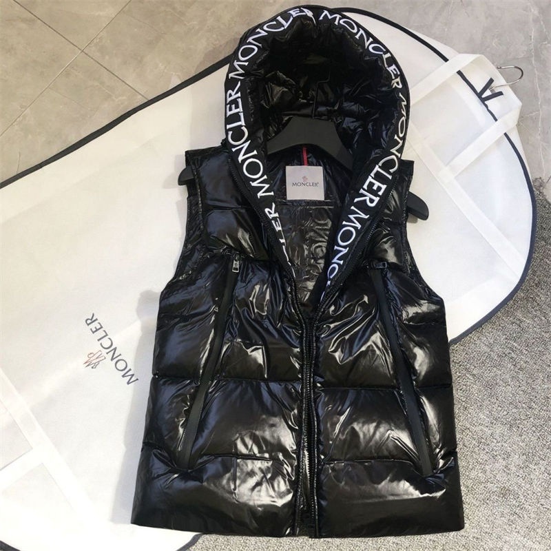 Moncler 中綿ベスト