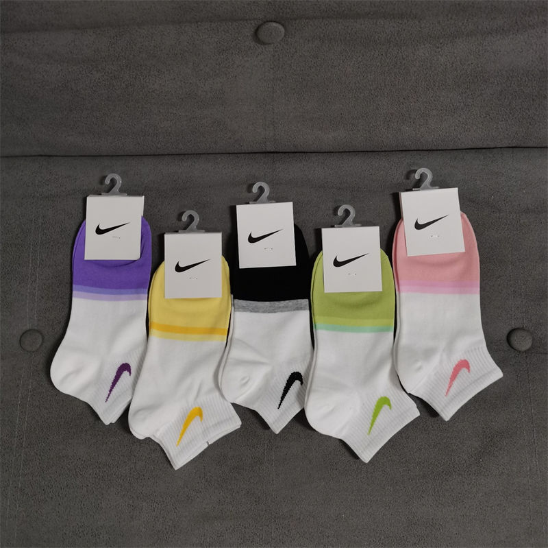 ブランドNike ソックス 大人気