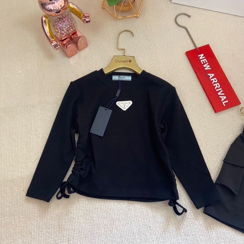 ハイブランドPradaキッズ洋服セット