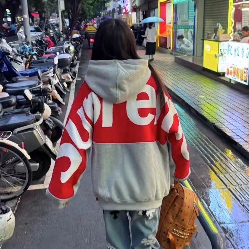 ハイブランドSupreme プルオーバーパーカー