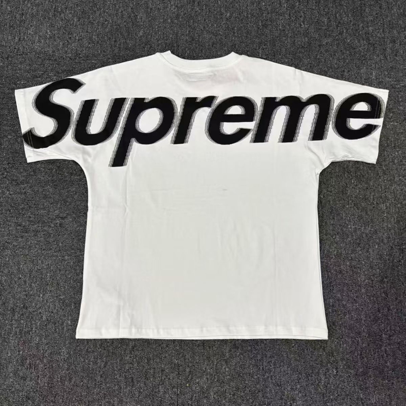 Supreme  ストリート感プリントTシャツ