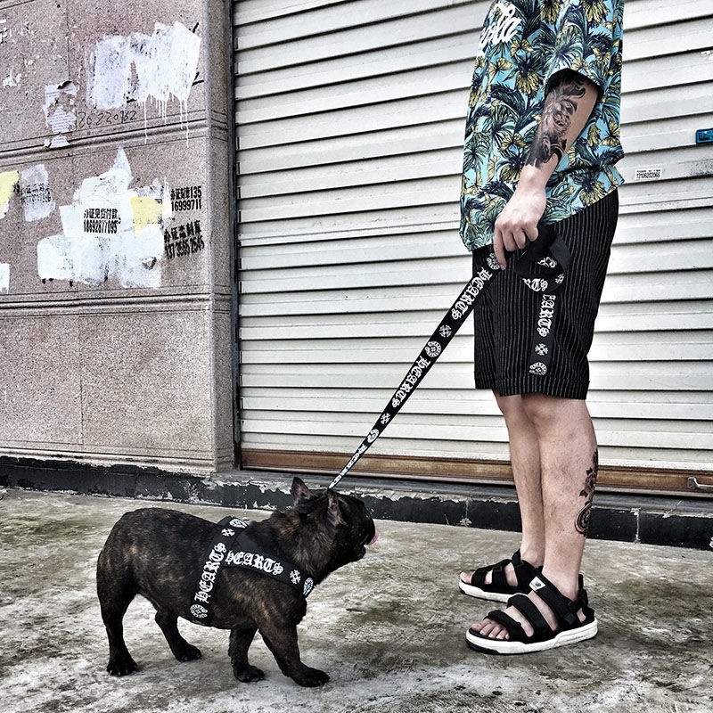 ファッションブランドクロムハーツペット用品犬用のハーネスと牽引ロープセット
