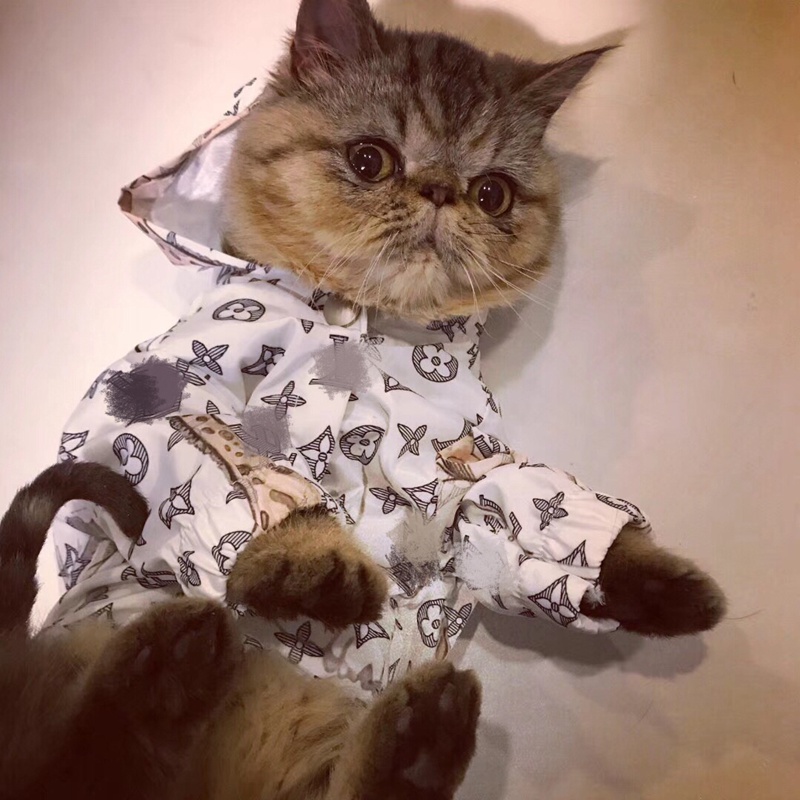 ルイヴィトン ドッグ洋服 犬ジャケット 猫用コート カッコイイ 防水防風シャツ 