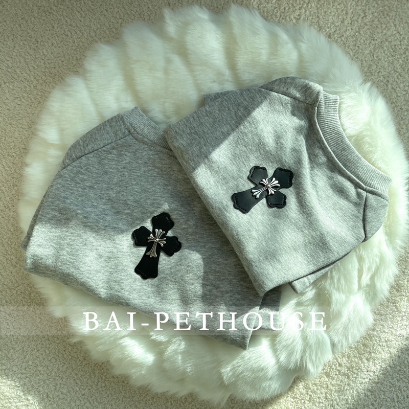 クロムハーツ ペットウェア 犬の服 春秋パーカー コットン製 CHROME HEARTS 犬 Tシャツ 着心地よい 犬洋服 猫の服 柔らかい 暖か 両足 犬服 中小型ペット 激安 ファッション 高品質