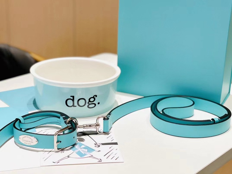 ティファニー Tiffany ペット 首輪 餌皿 - ペット用品 ティファニー Tiffany ペット 首輪 餌皿 - ペット用品