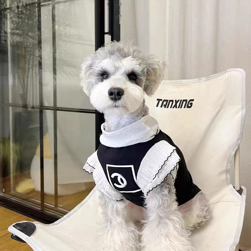 Chanel 猫服 犬服 tシャツ ブランド シャネル ペットの洋服 気質 薄手ベスト ペット服 猫ウェア キュート お出かけ服 無袖 動きやすい 子犬チョッキ ココマーク 優雅ウェア 猫服